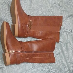 Nine West Tan Heeled Boots